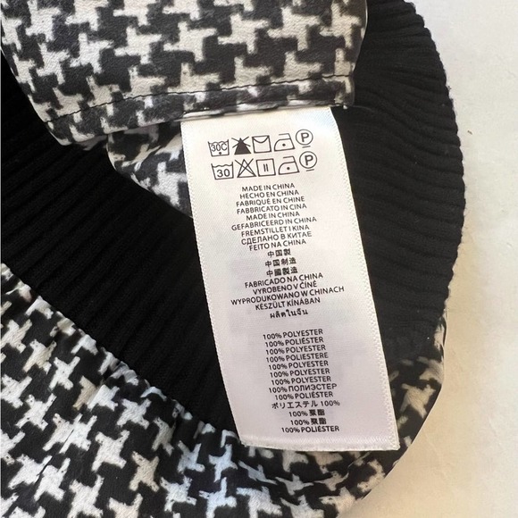 Michael Kors Black White Top Blouse Size Small - Picture 7 of 7